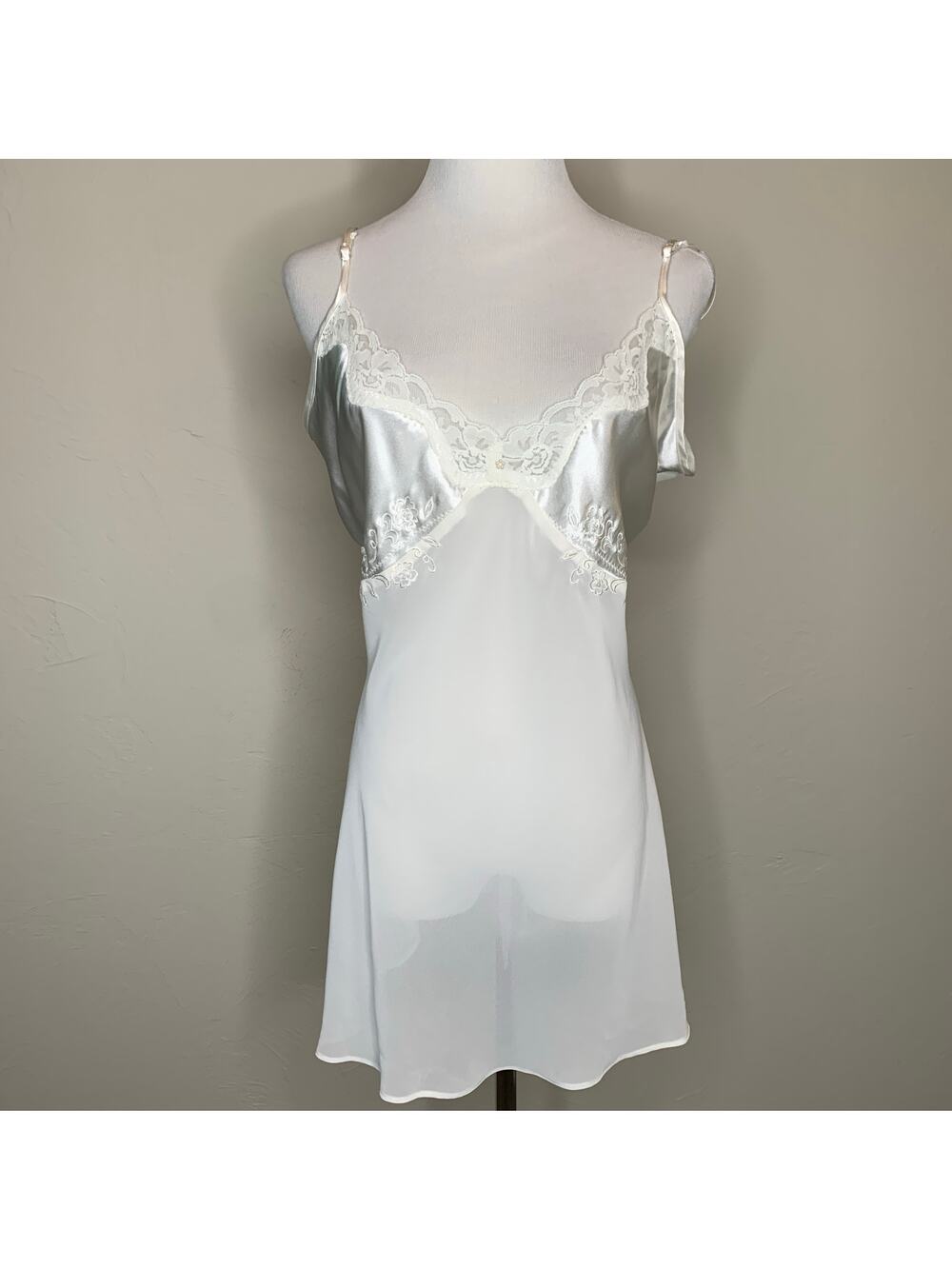 Expressions California Dynasthy Sheer Cream Negligee Chemise Sz XL